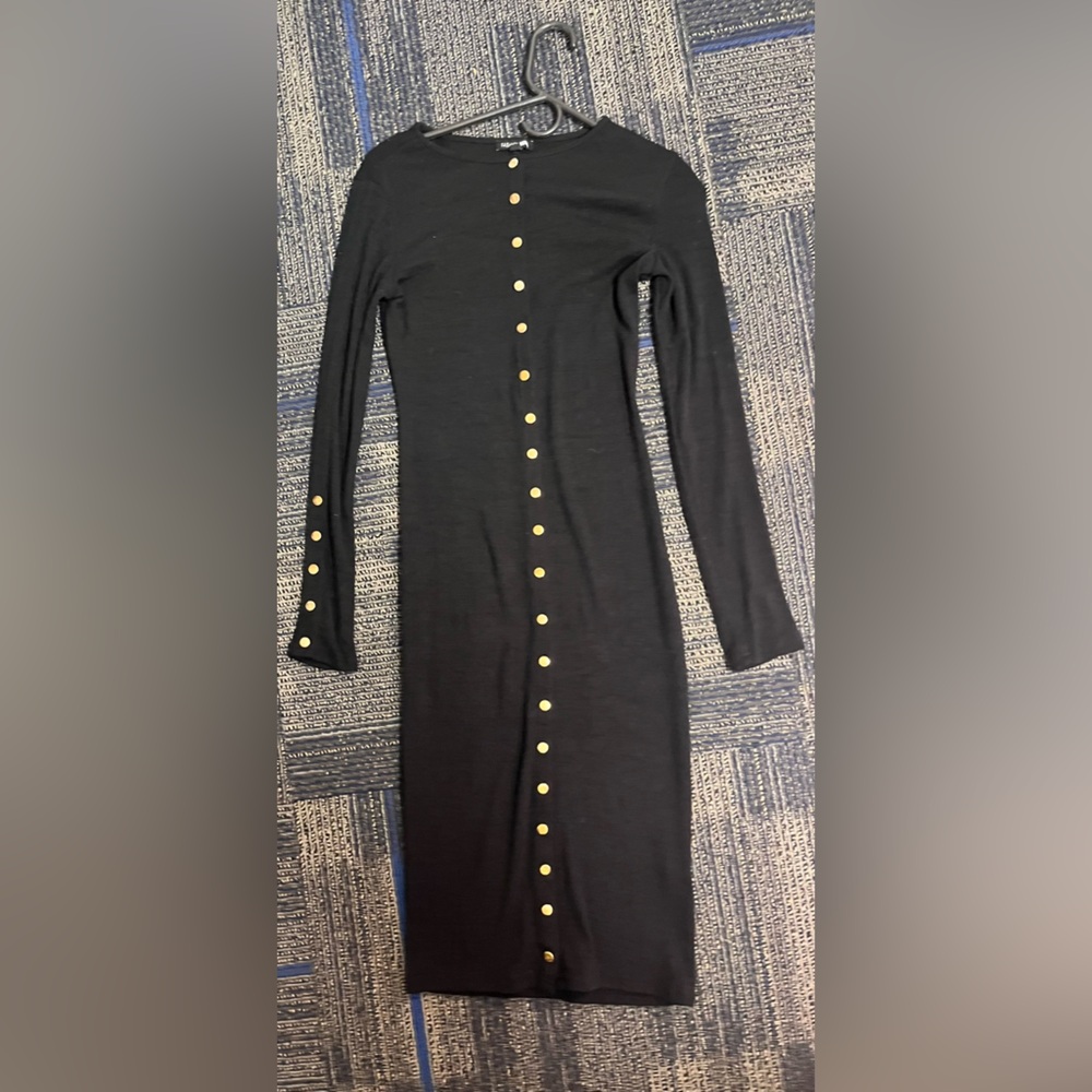 Black Fitted Button Long-Sleeve Dress